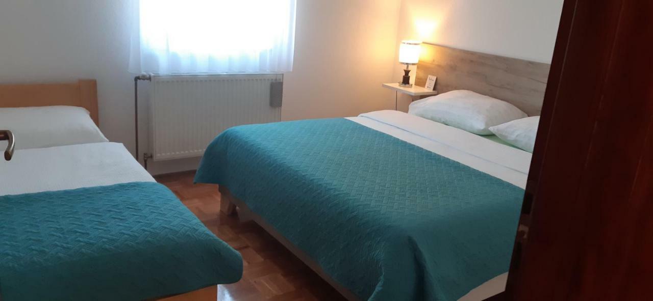 Apartment Golden Fields Smoljanac Eksteriør billede