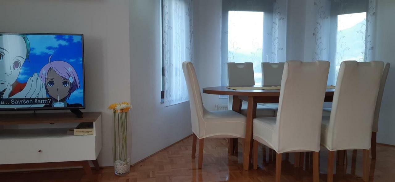 Apartment Golden Fields Smoljanac Eksteriør billede